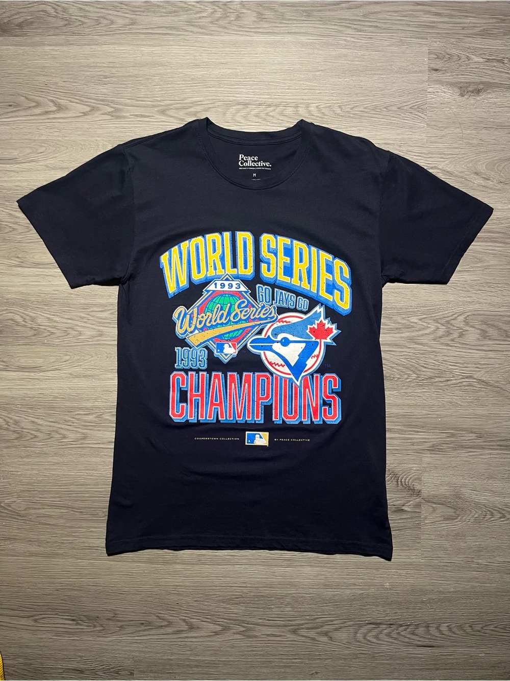 1993 World Series champions, Toronto Blue Jays t-shirt Peace Collective medium ￼